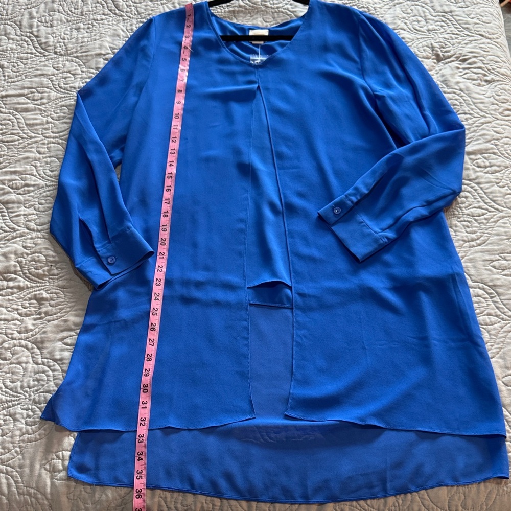 NWOT Chico’s Split Front Cobalt Blue Semi Sheer Tunic Top size 1 or Medium - Picture 14 of 16